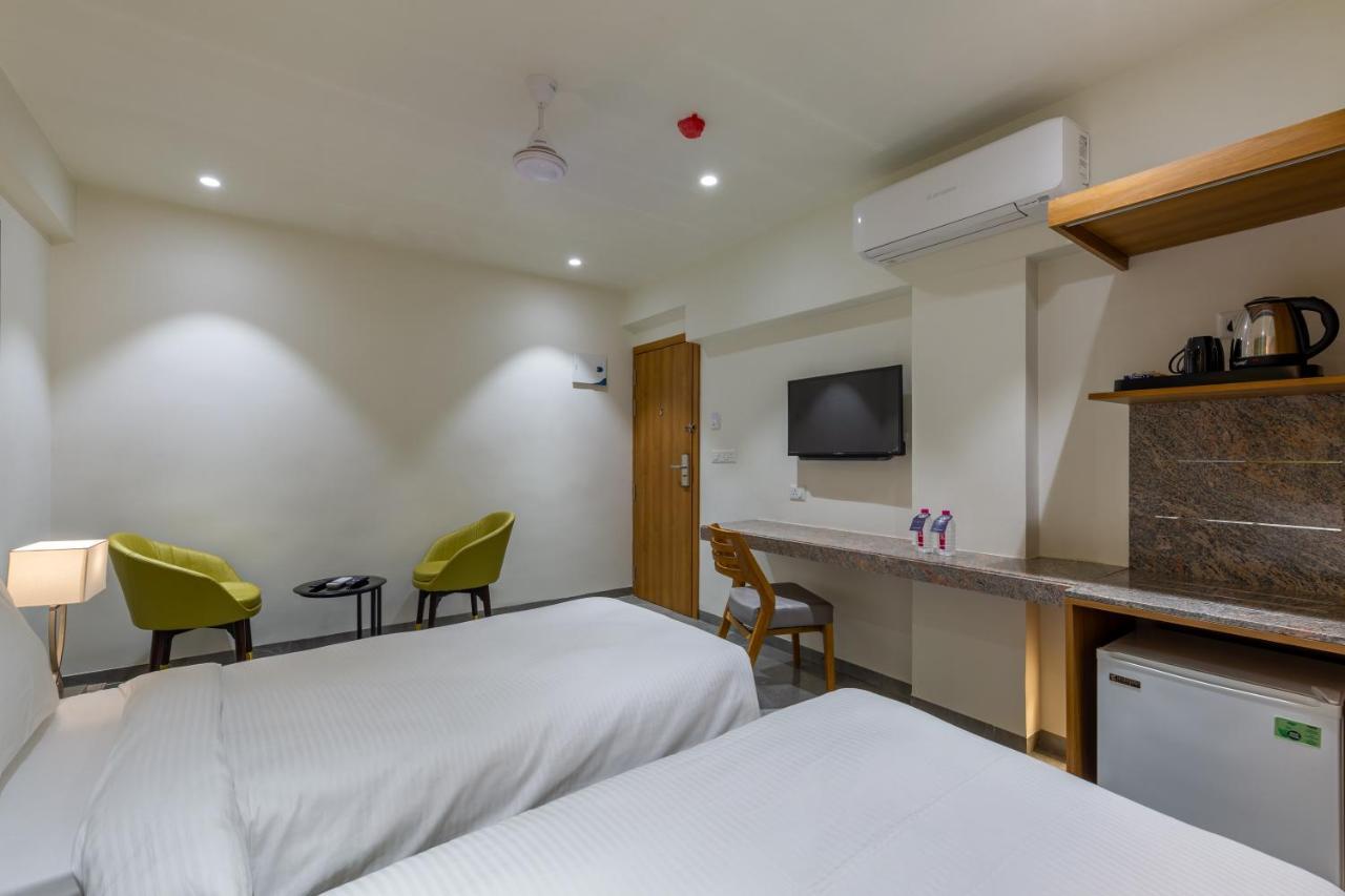Hotel Nalanda Ahmedabad Exterior foto