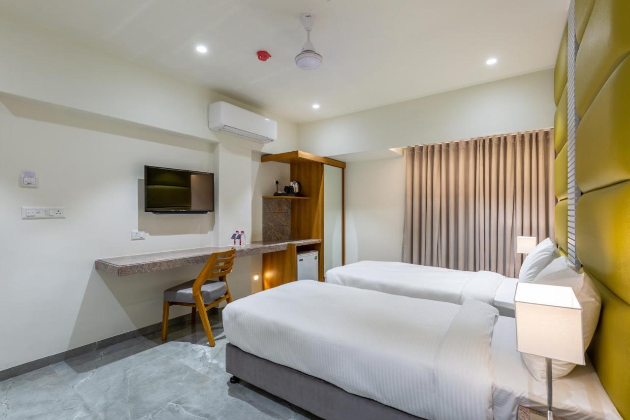 Hotel Nalanda Ahmedabad Exterior foto