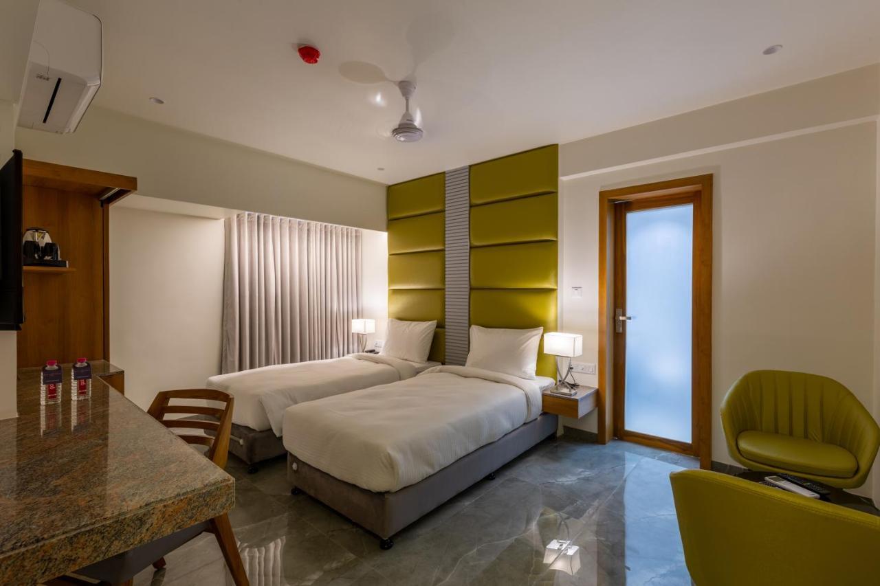 Hotel Nalanda Ahmedabad Exterior foto